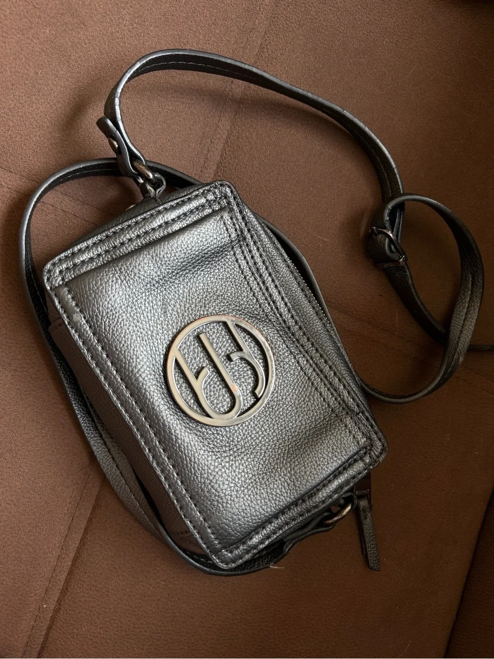 Esprit Black Pebbled Leather Crossbody with Round Logo